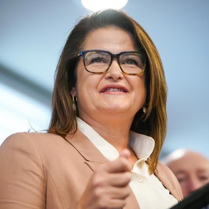 SaskParty and NDP leaders campaigning in Moose Jaw on Saturday